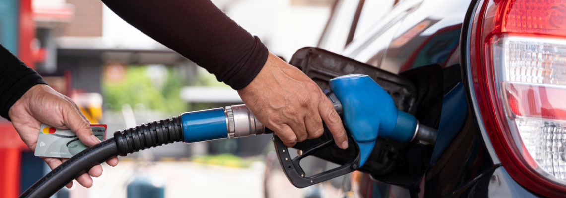 Opter pour une carte carburant